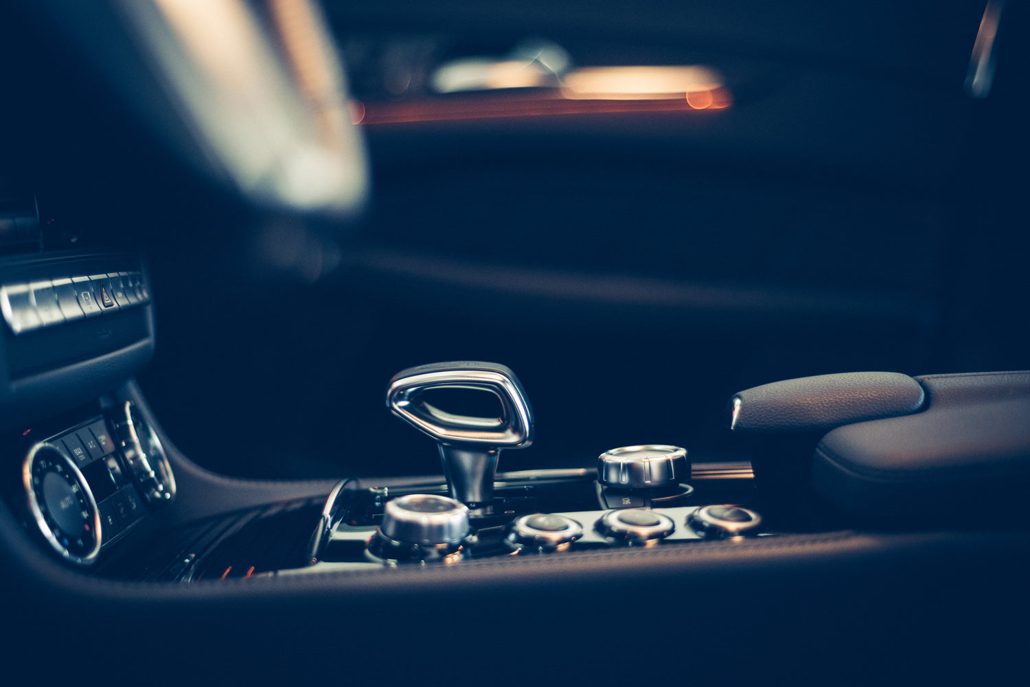 amg-interior-leather