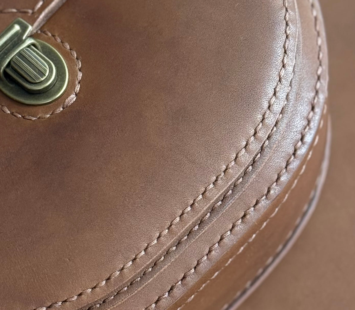 Handmade Chromexcel Leather Crossbody Purse