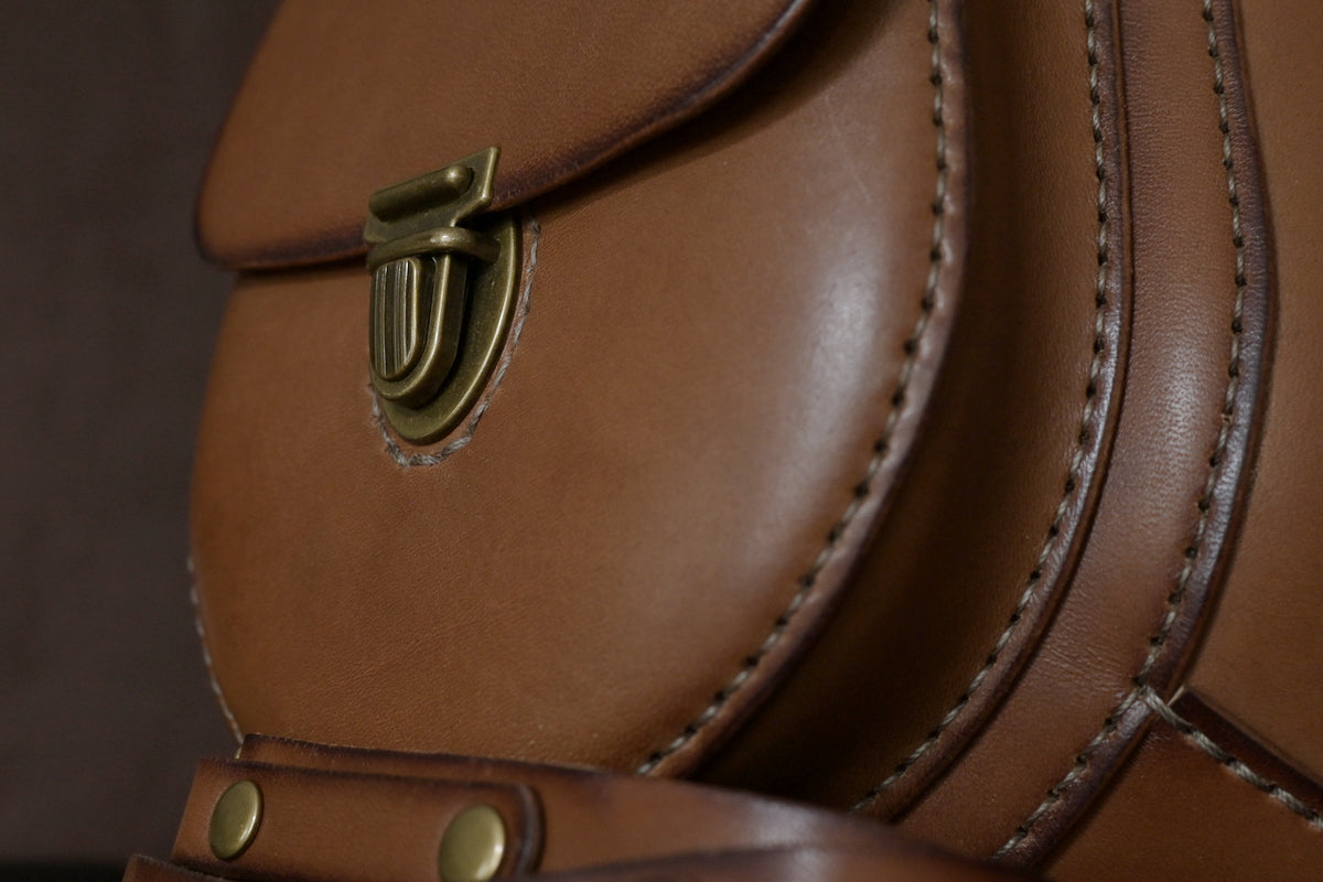 Horween-leather-bag-brass