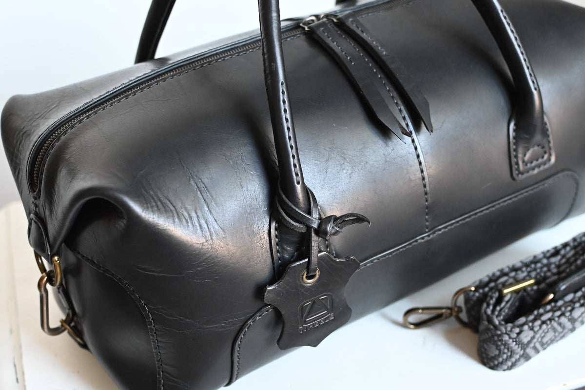 Black Horween Dublin Weekender Bag