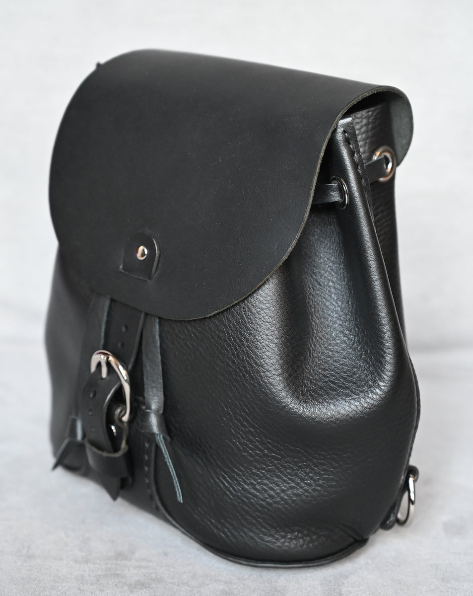 black-leather-bag