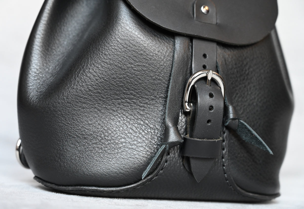 black-leather-bag